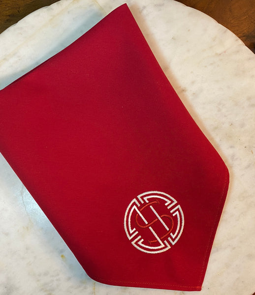 Custom Monogrammed Napkins Valentine's Day Set of FOUR napkins - circle frame medallion monogram - gift for her - home deco